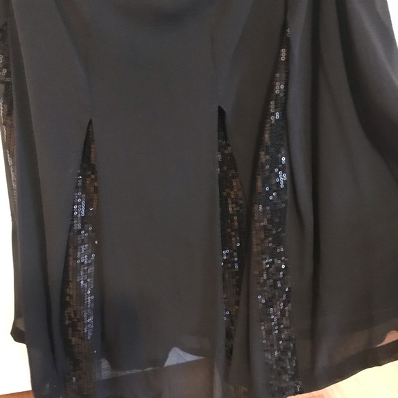 Black sequin skirt size medium - Picture 3 of 3